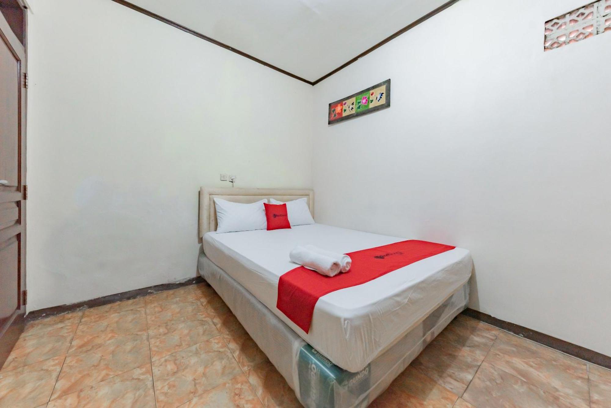 Reddoorz Near Cikole Lembang Hotel Bagian luar foto