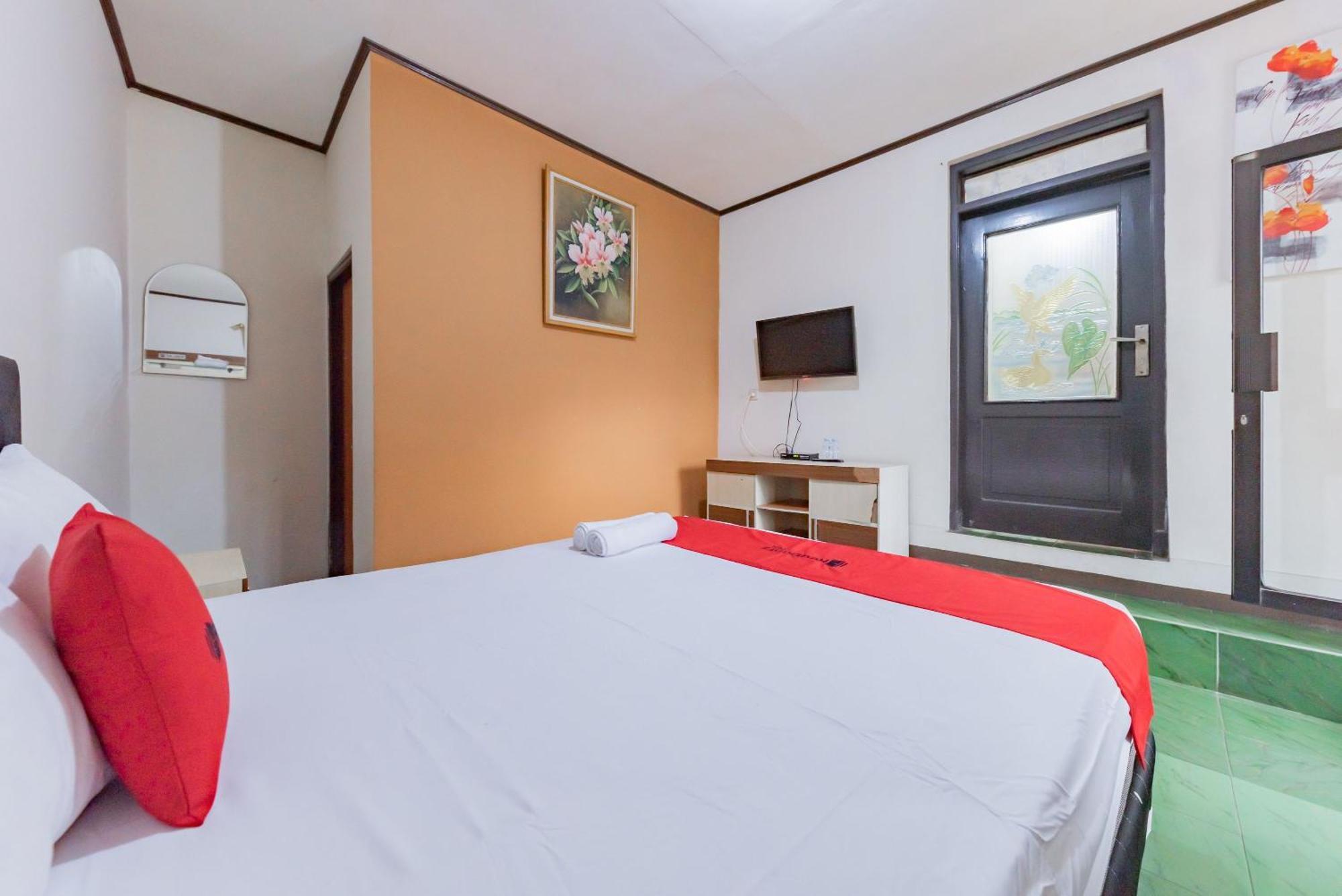 Reddoorz Near Cikole Lembang Hotel Bagian luar foto