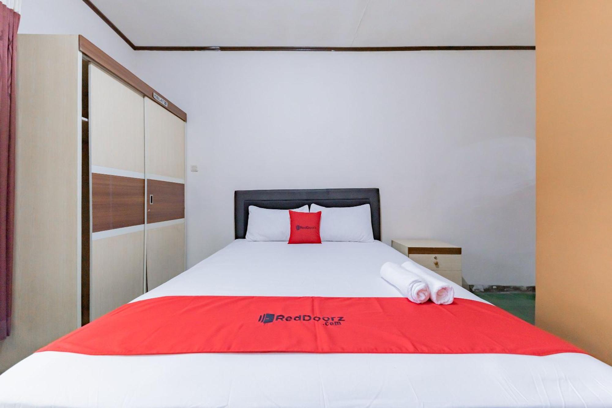 Reddoorz Near Cikole Lembang Hotel Bagian luar foto